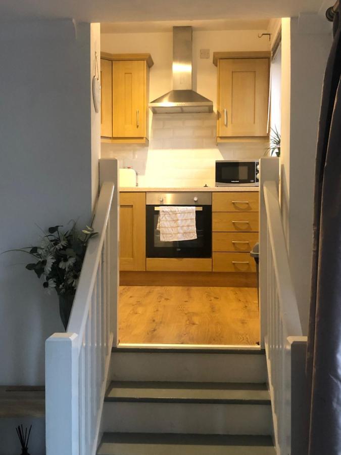 Central Lisburn Duplex Apartment Siren Stays Экстерьер фото